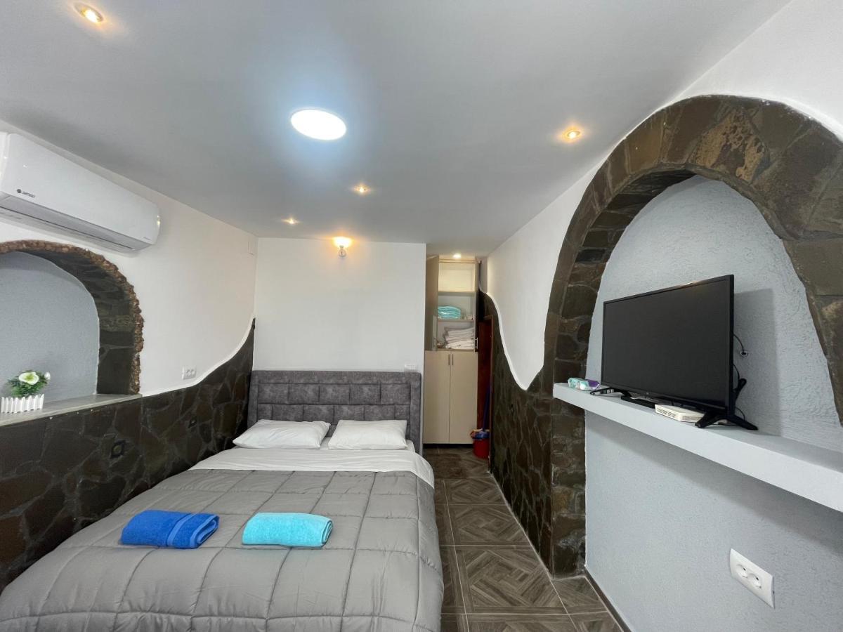 Ylli Guesthouse Përmet Kültér fotó