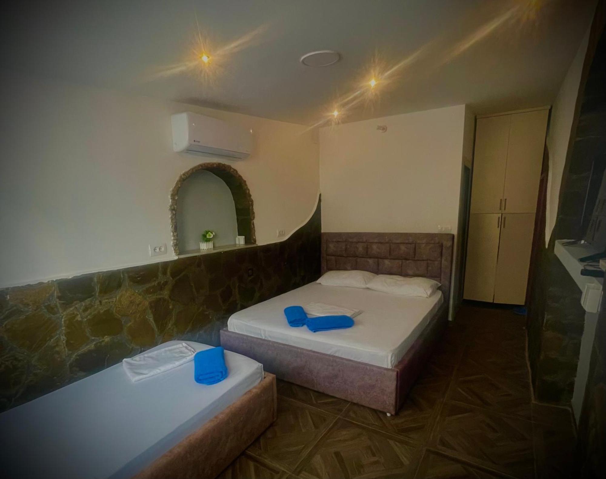Ylli Guesthouse Përmet Kültér fotó